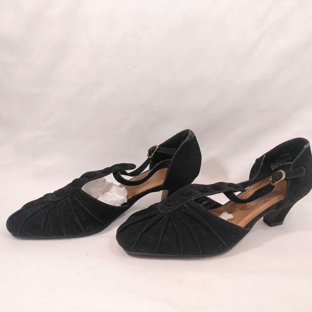 Softwear Retro 20s Black Pumps; Flapper Style T-Strap Faux Suede Heels